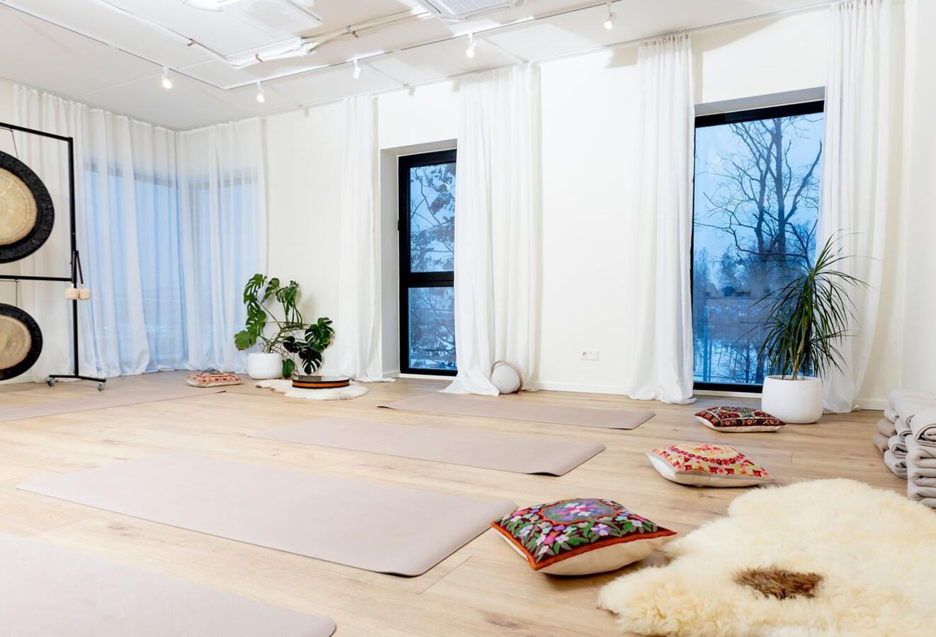 Studio main Studio main